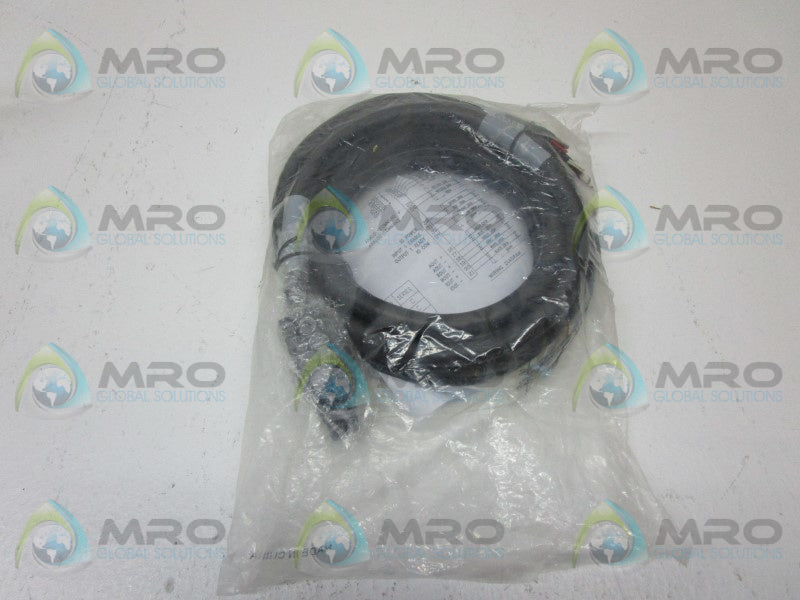 ALLEN BRADLEY 2090-U3CC-D4403 SER. C CABLE CONNECTOR * NEW IN FACTORY BAG *