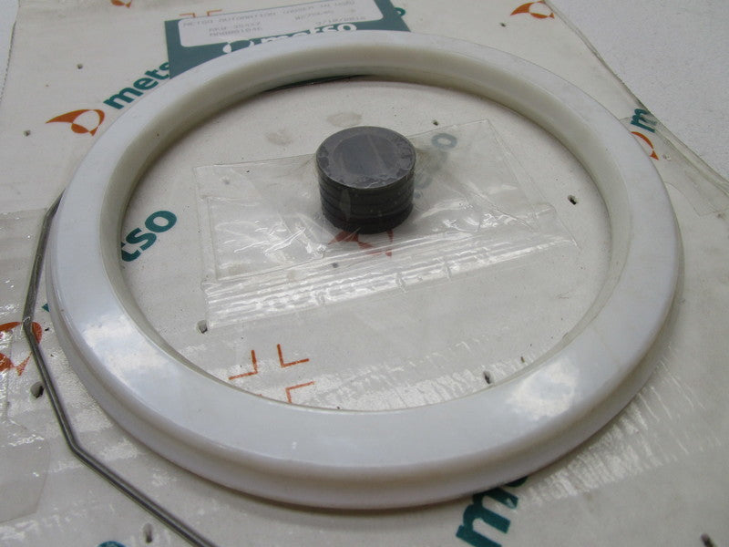 METSO RKN-354XZ SEAL KIT * NEW IN ORIGNAL PACKAGE *