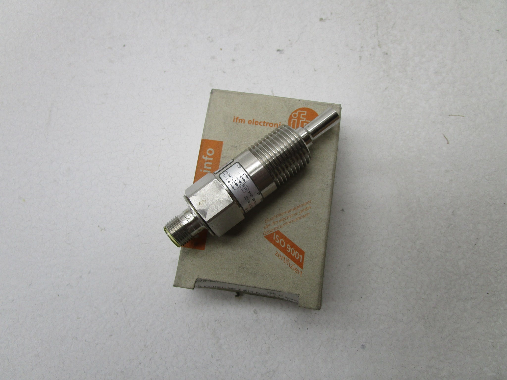 IFM EFECTOR SC0505 FLOW MONITOR * NEW IN BOX *