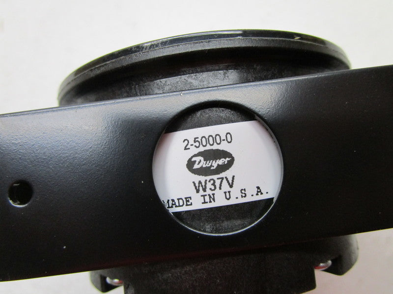 DWYER 2-5000-0 PRESSURE GAUGE * NEW IN ORIGINAL PACKAGE *