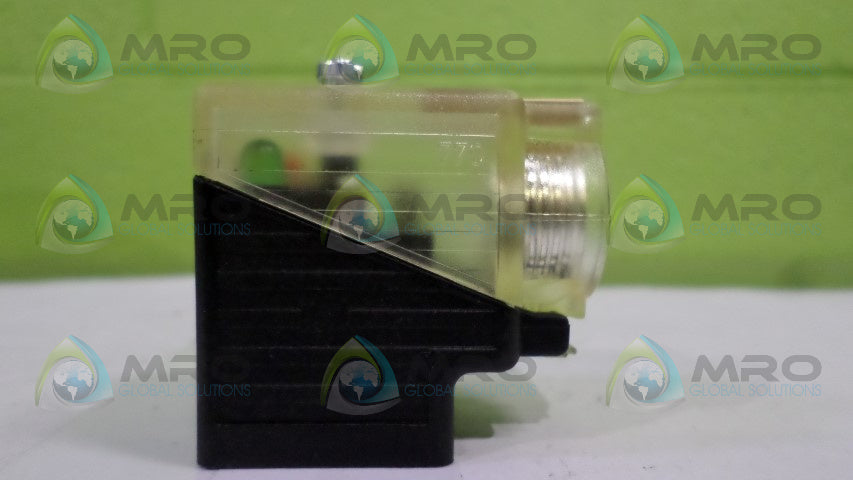 MURR ELEKTRONIK 7000-29301 CONNECTOR HEAD *NEW NO BOX*