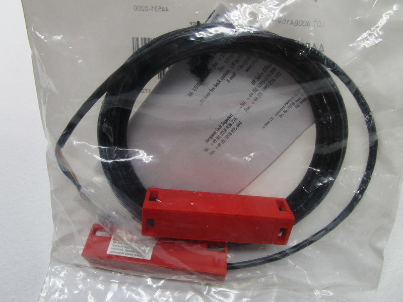 STI MC-S2PC3 44531-0200 SWITCH & ACTUATOR * NEW IN FACTORY BAG