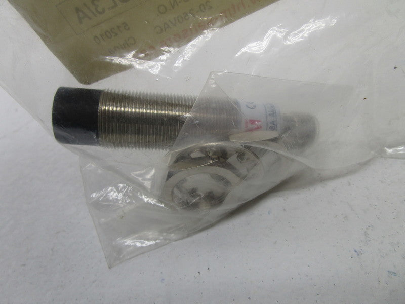HTM FCM2-1808A-AUL3/A PROXIMITY SENSOR * NEW IN FACTORY BAG *