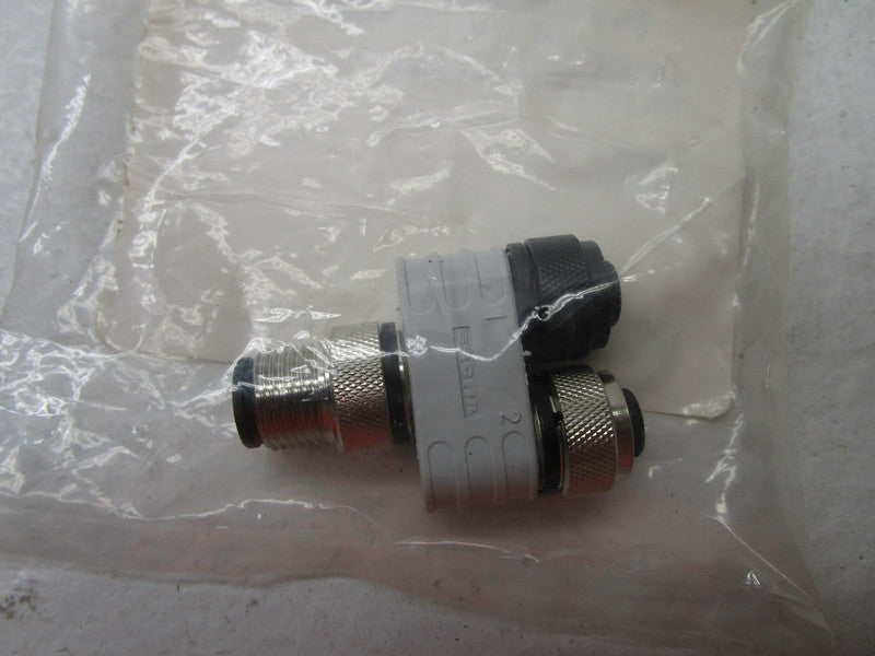 TURCK YB2-FSM4.5-2FKM4.5/S1063 TWIN JUNCTION * NEW IN FACTORY BAG *