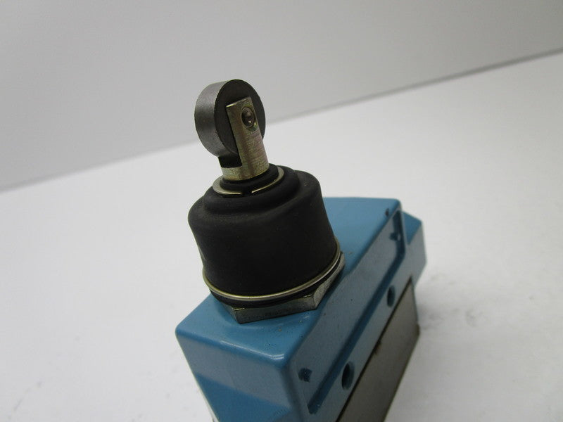 MICRO SWITCH BZE6-2RN80  UNMP