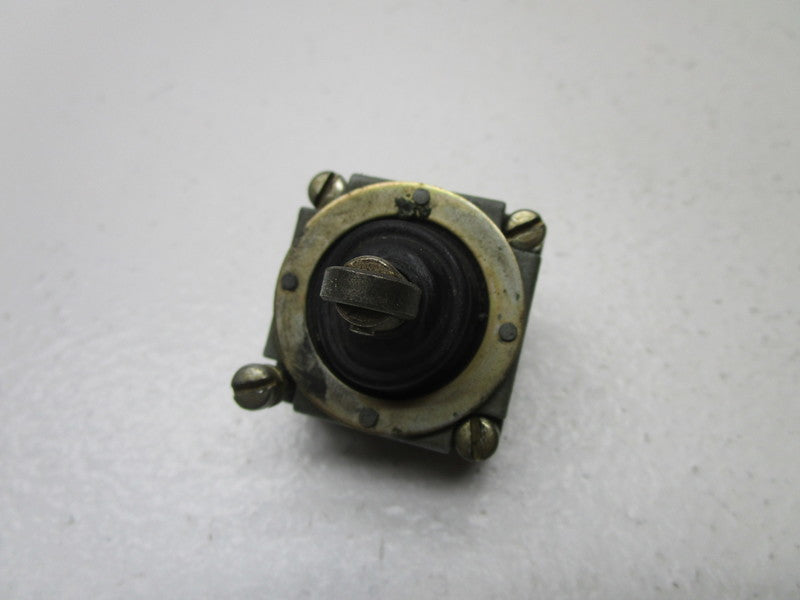 CUTLER HAMMER E50DT3 LIMIT SWITCH OPERATING HEAD  UNMP