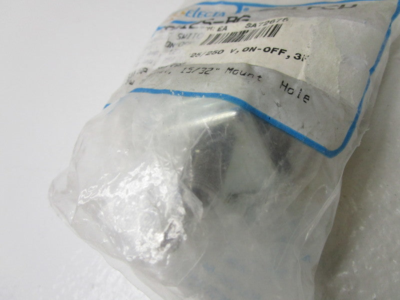 SELECTA SS212S-BG TOGGLE SWITCH * NEW IN FACTORY BAG *