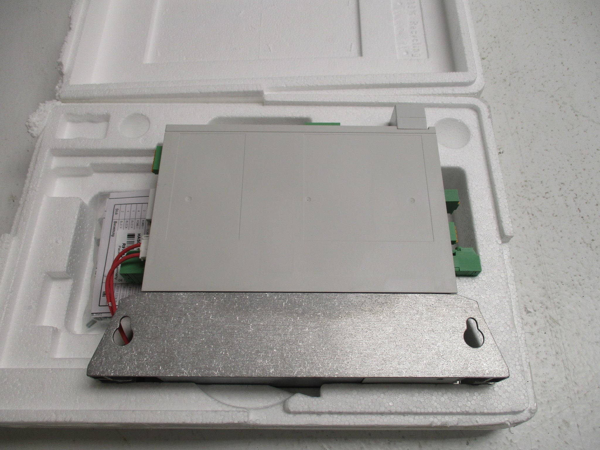 BOSCH HCS01.1E-W0018-A-03-B-ET-EC-NN-NN-NN-FW DRIVE * NEW IN ORIGINAL PACKAGE *