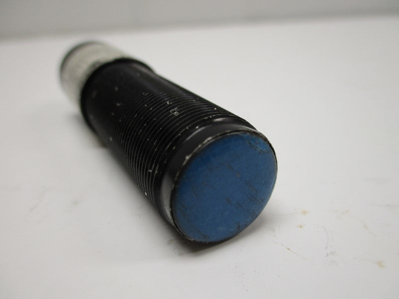 OMRON E2AW-M18LS05-M1-B1 UNMP
