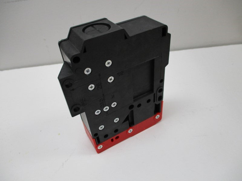 IDEC HS1E-K8C-T006-TK2267 240V .75A NSMP