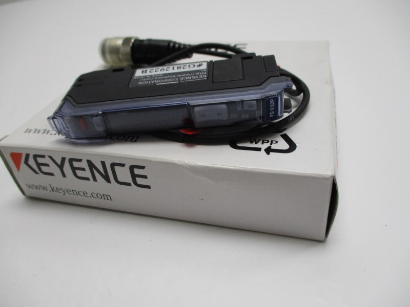 KEYENCE FS-V32P 24V NSMP
