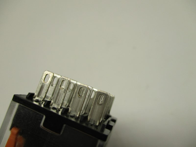 SCHNEIDER ELECTRIC RXM4AB2P7 230VAC UNMP
