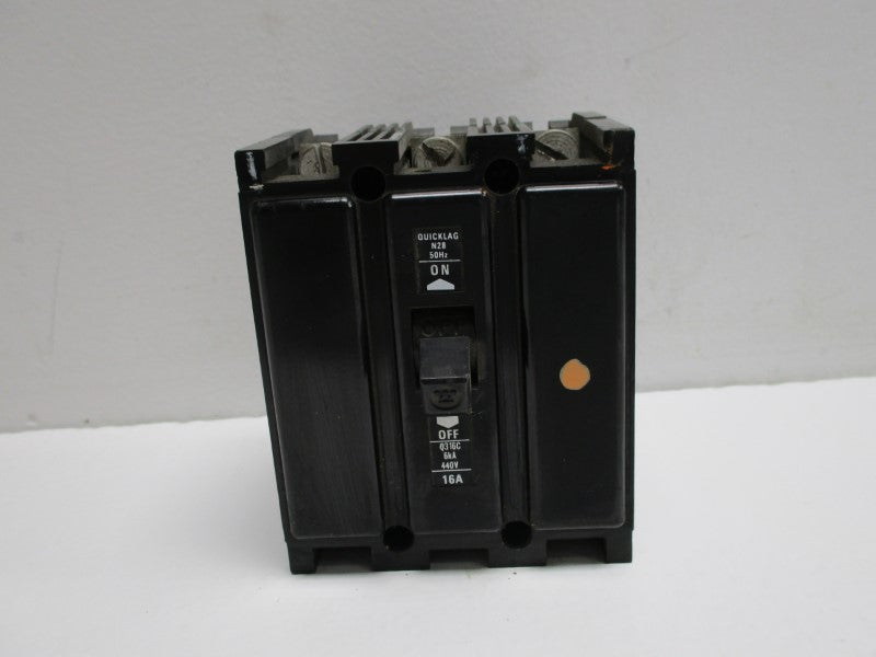 WESTINGHOUSE Q316C UNMP