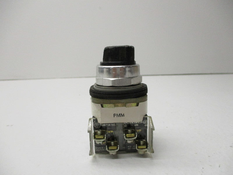 ALLEN BRADLEY 800T-H2 SER. T UNMP