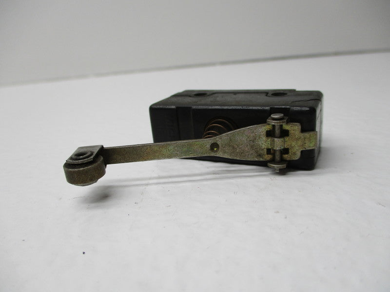 MICRO SWITCH DT-2RV2-A7 UNMP