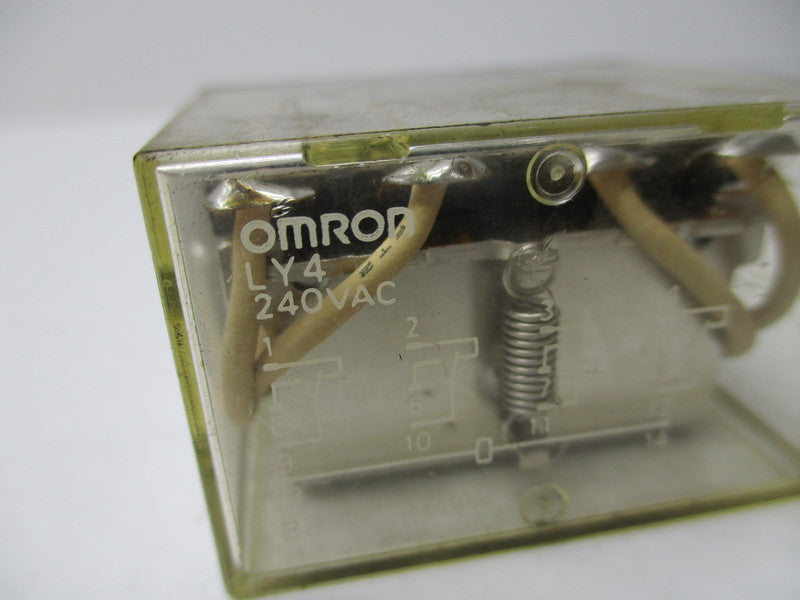 OMRON LY2 240V UNMP
