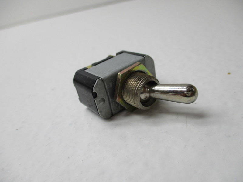 CUTLER HAMMER 0528  UNMP