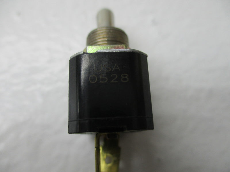CUTLER HAMMER 0528  UNMP