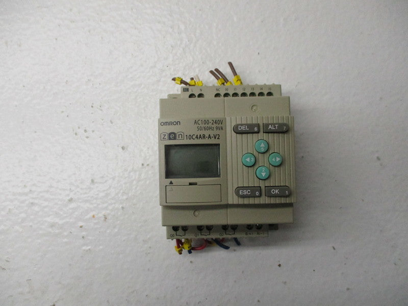 OMRON ZEN-10C4AR-A-V2 UNMP