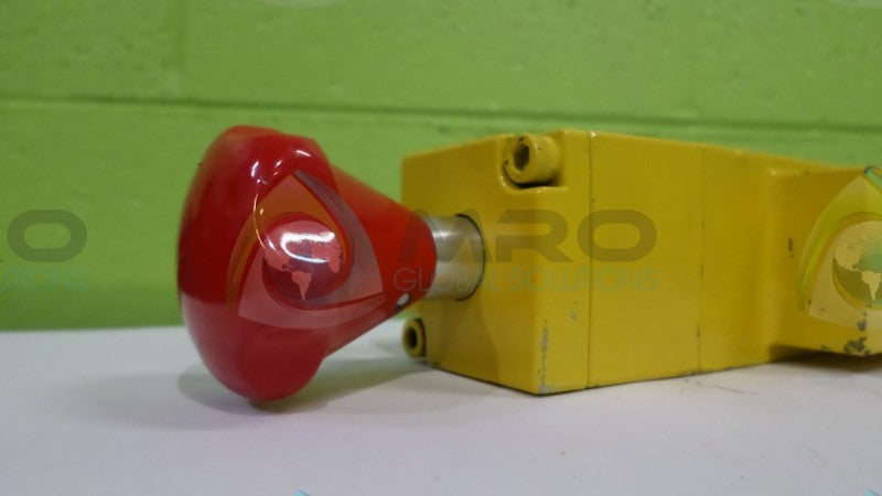 NUMATICS VT30N04Y LOCKOUT *USED*