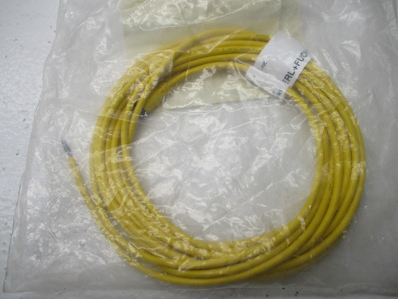 PEPPERL+FUCHS V3-GM-YE5M-PVC * NEW IN FACTORY BAG *