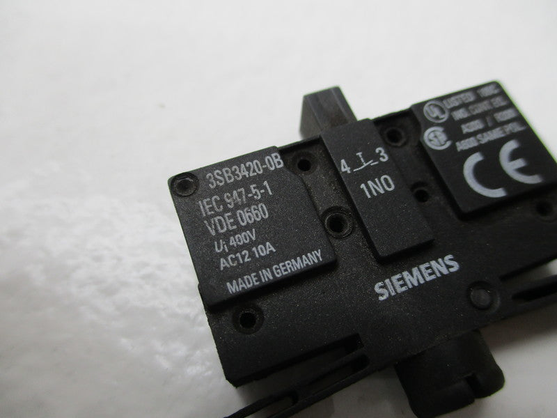 SIEMENS 3SB3420-0B UNMP