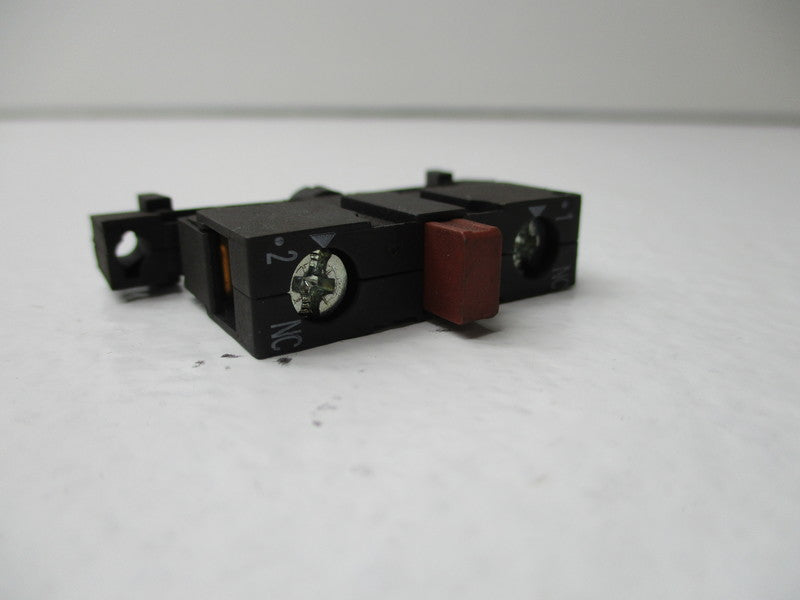 SIEMENS 3SB3420-0C UNMP