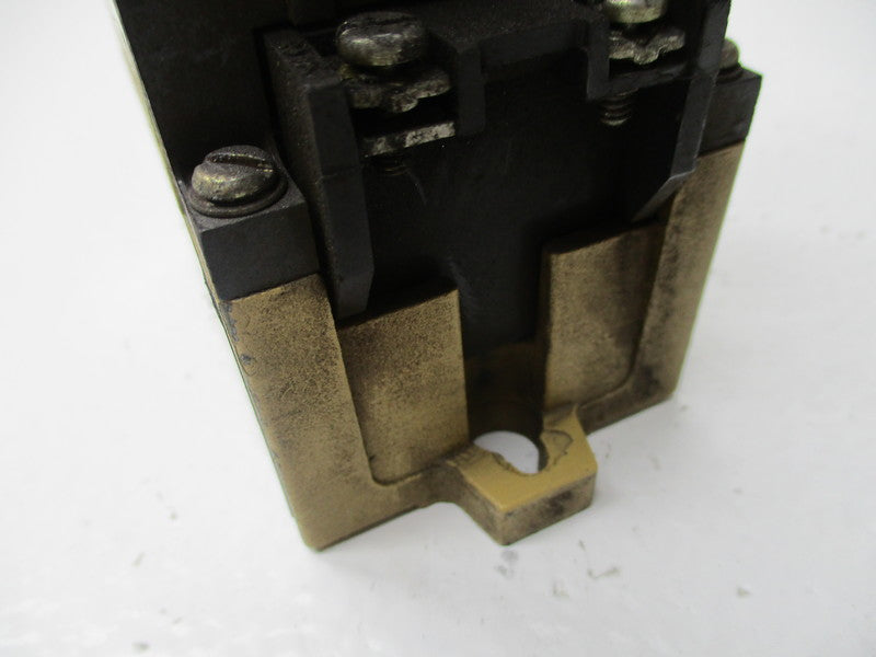 ALLEN BRADLEY 700-PT400A1 SER. B 110/115-120V UNMP