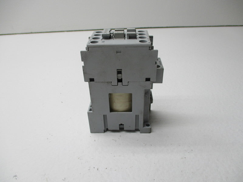 ALLEN BRADLEY 100-C09D10 SER. A 24VDC UNMP
