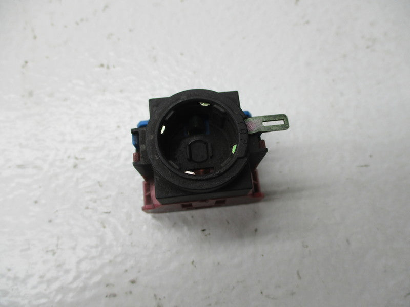 IDEC HW1B-V4F11-R (AS PICTURED) UNMP