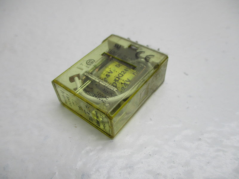 IDEC RH1B-U DC24V UNMP