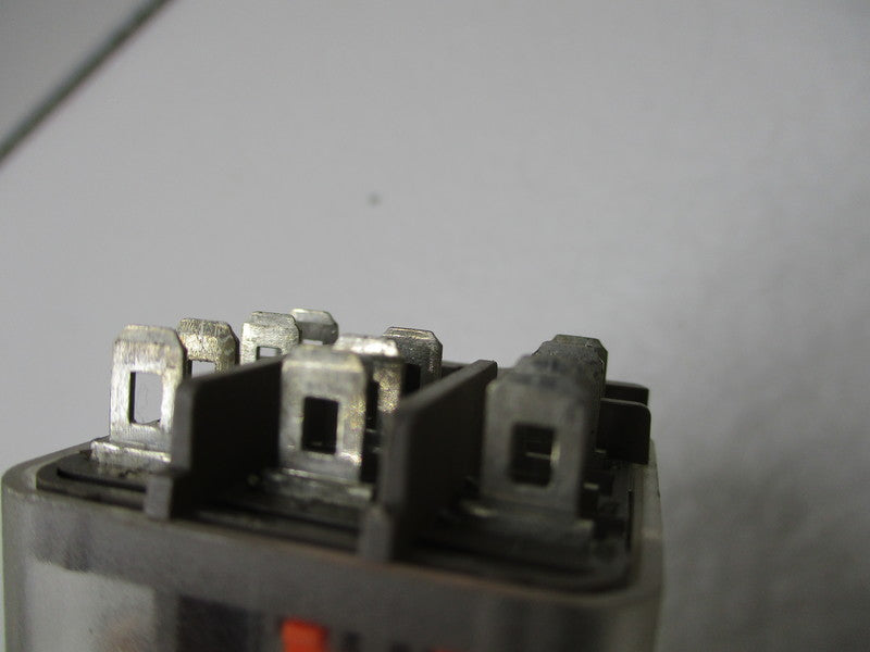 INDUSTRIAL SPARE PART 700-HB33A1 SER. B 120VAC 10A UNMP