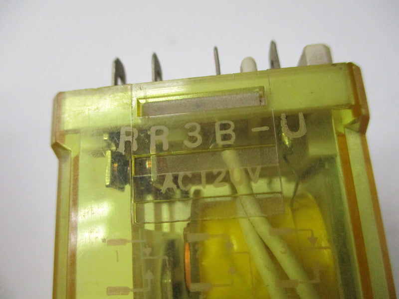 IDEC RR3B-U 120VAC UNMP