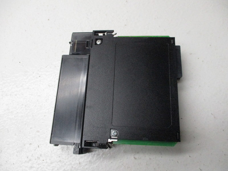 ALLEN BRADLEY 1756-OB16I SER. A UNMP
