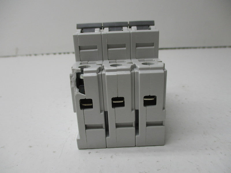 ALLEN BRADLEY 1492-CB3G050 SER. C NSNP