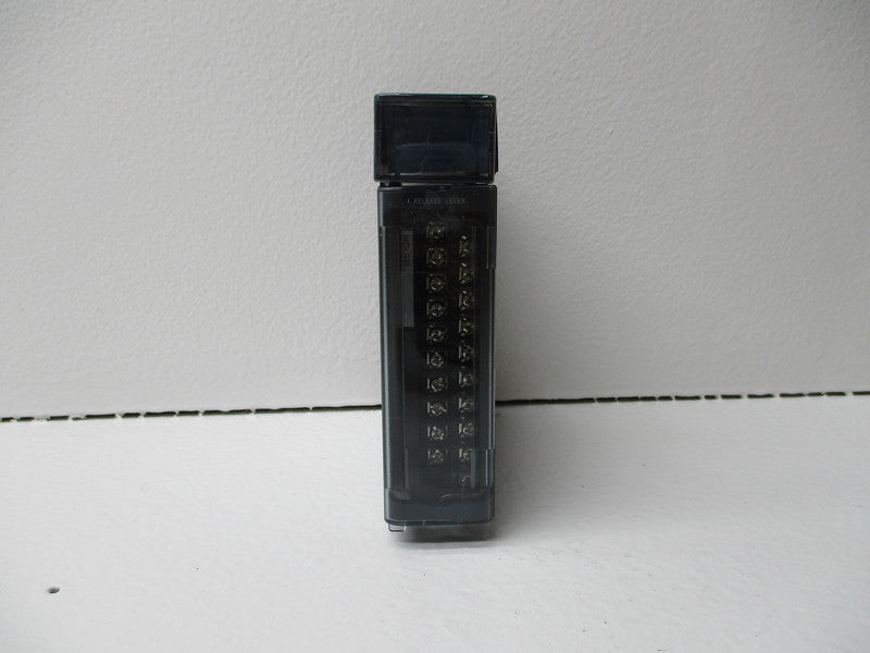 GE FANUC IC694MDL931A 3A 24VDC 120/240VAC 50/60HZ NSNP