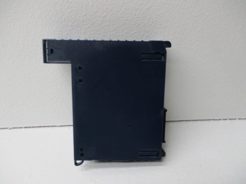 GE FANUC IC694MDL350-DA 120/240VAC 16PT  NSNP