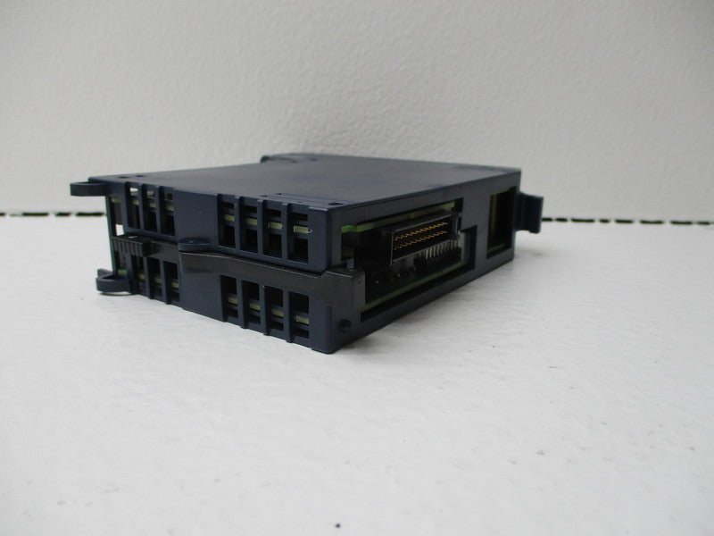 GE FANUC IC694MDL350-DA 120/240VAC 16PT  NSNP