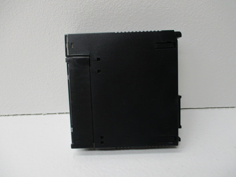GE FANUC IC693MDL732B 12/24VDC .5A NSNP