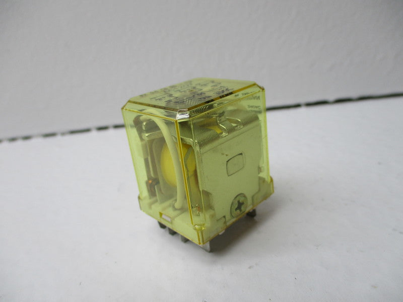 IDEC RH3B-U 120VAC UNMP