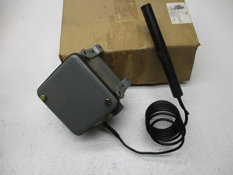 JOHNSON CONTROLS COOLING TOWER TEMP. CONTROL A72AE-1C *NEW IN BOX*