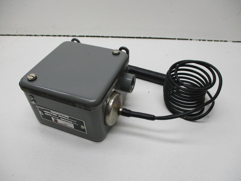 JOHNSON CONTROLS COOLING TOWER TEMP. CONTROL A72AE-1C *NEW IN BOX*