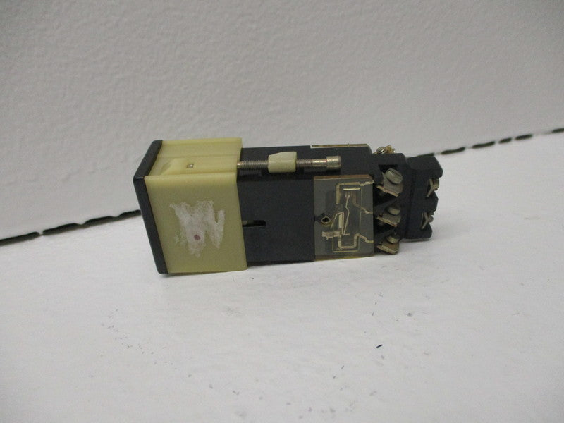 ELEKTRO-APPARATEBAU 02-122 (AS PICTURED) UNMP