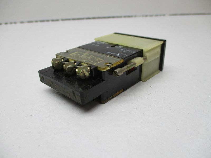 EAO 03-111-011 UNMP