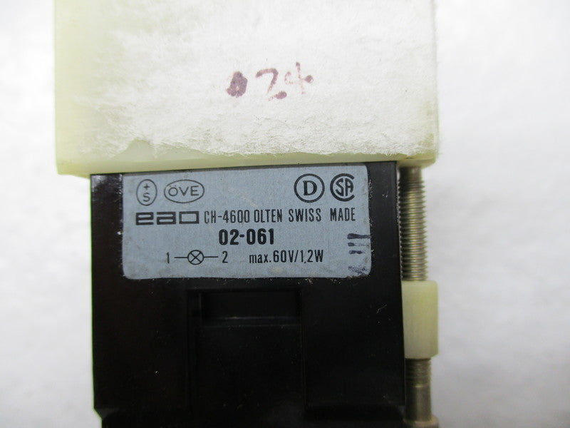 EAO 02-061 (AS PICTURED) UNMP