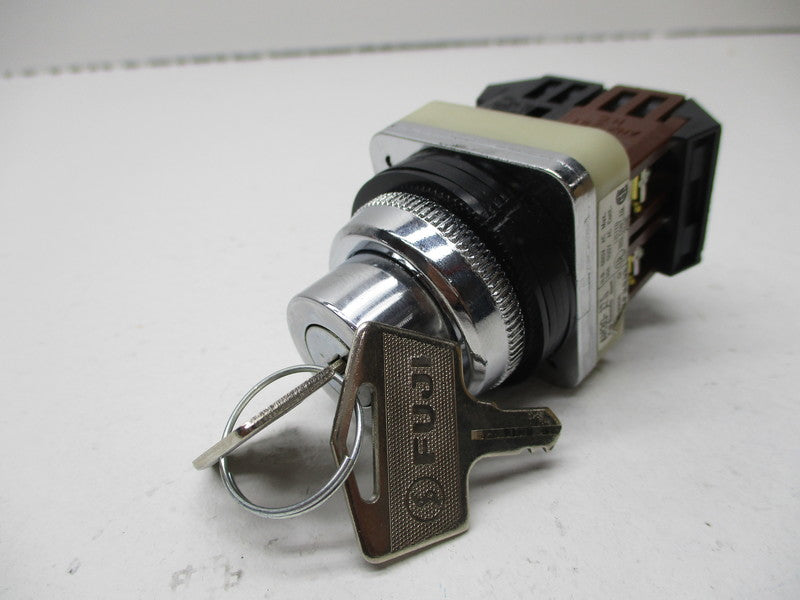 FUJI ELECTRIC AH30-J2A (W/ KEY) NSNP