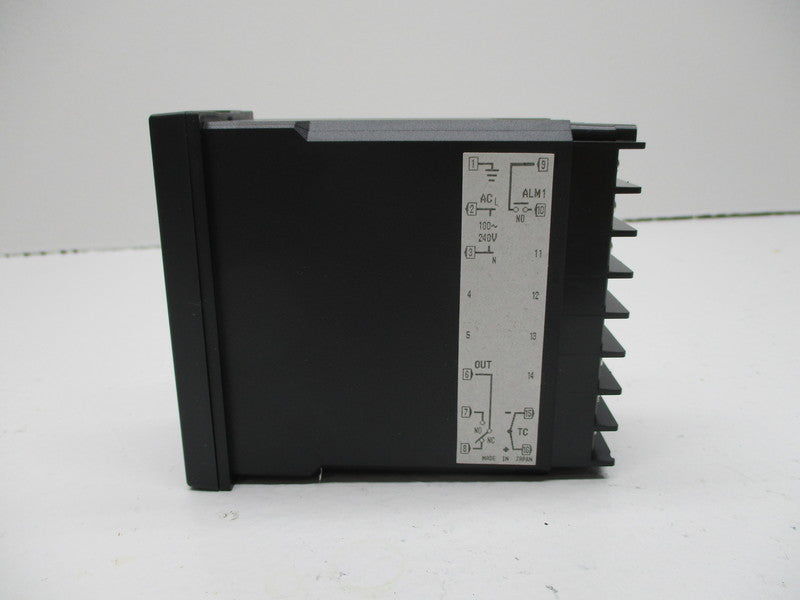 RKC INSTRUMENT C400FJ03-MGN REX-C400 NSNP