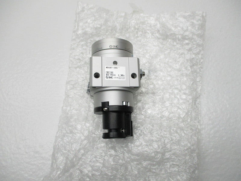 SMC MDSUB7-180S * NEW IN ORIGINAL PACKAGE *
