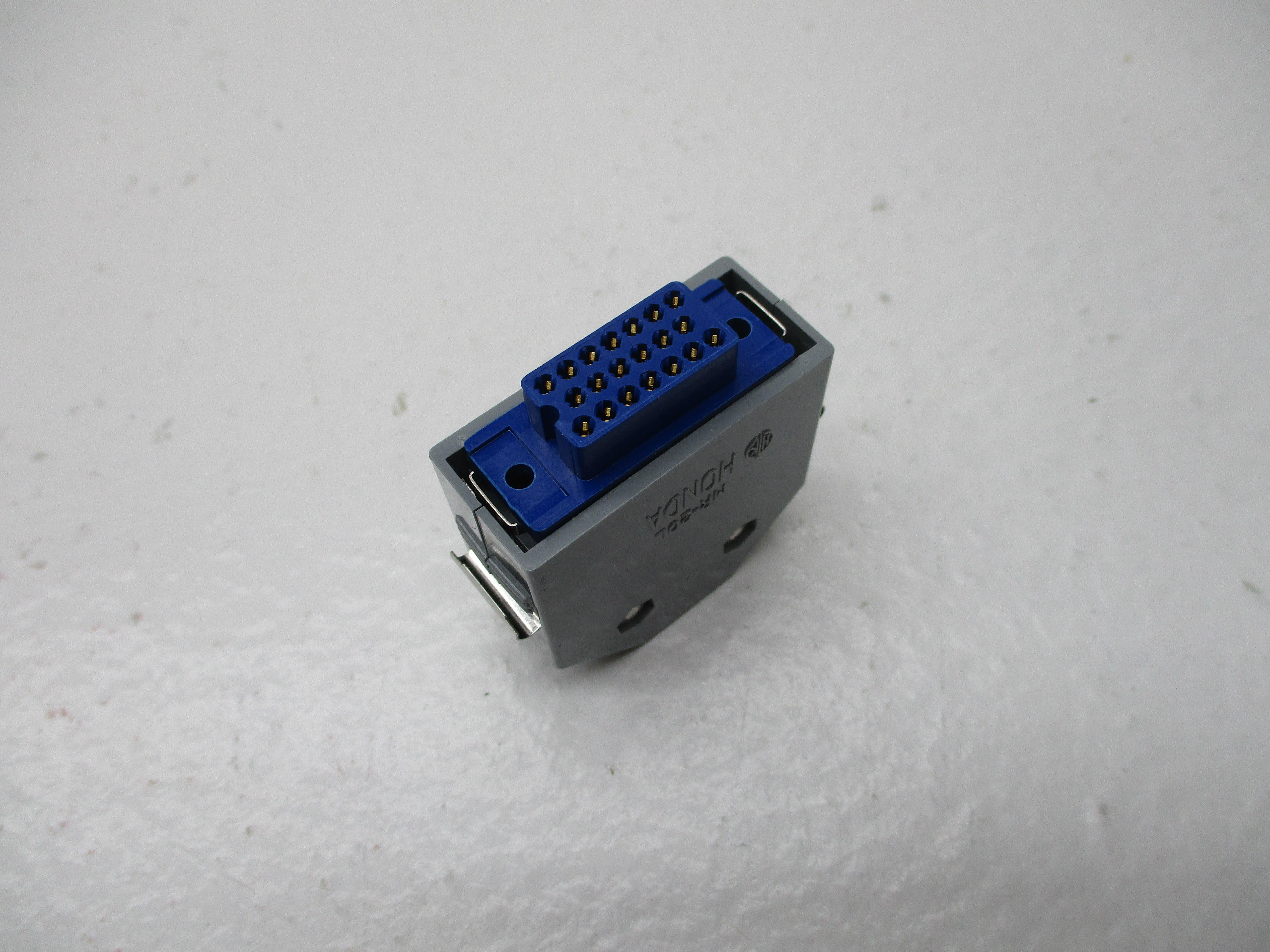 HONDA MR-20L CABLE CONNECTOR *NEW NO BOX*