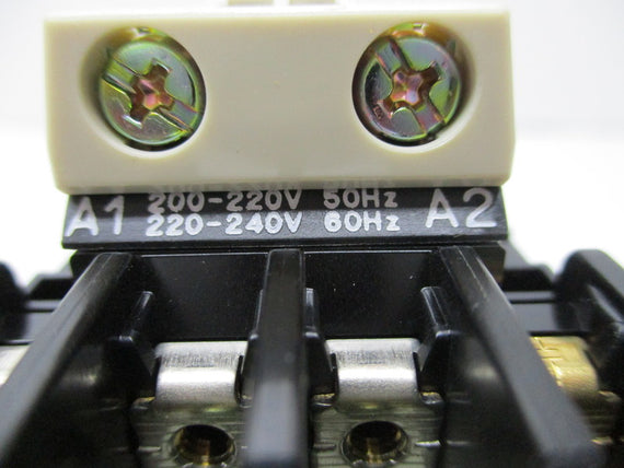 FUJI ELECTRIC 4NC0F0#10Y SC-0Y CONTACTOR 200-240VAC NSNP